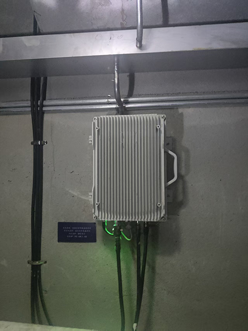  双湖电力管廊覆盖漏缆方式案例